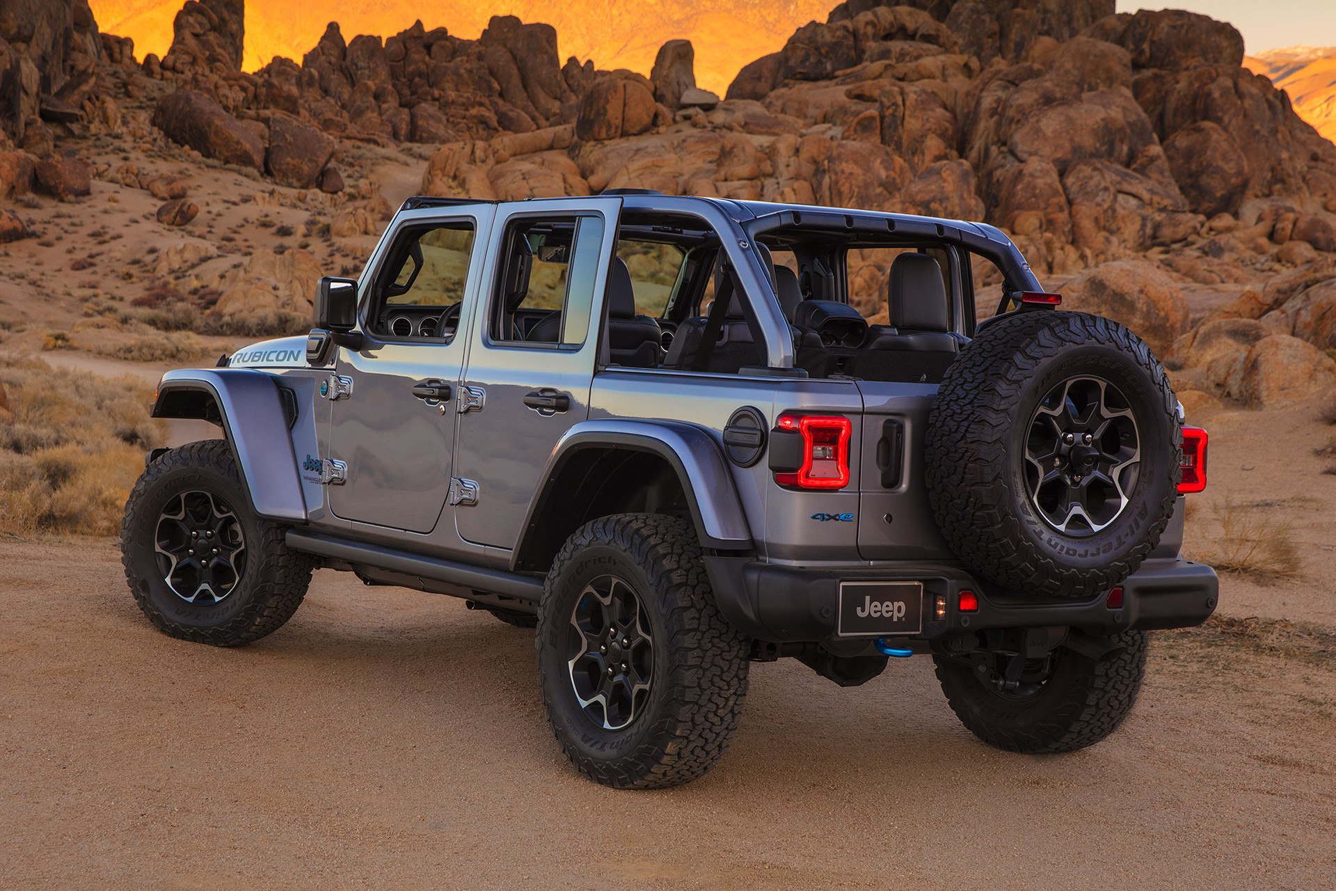 2021 Jeep Wrangler 4xe parked in the desert with top off.