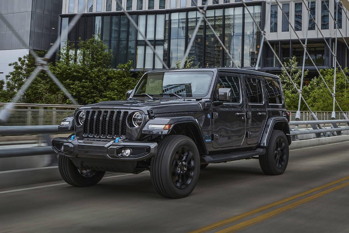 2023 Jeep Wrangler 4xe Plug-In Hybrid - Technology | Jeep Canada