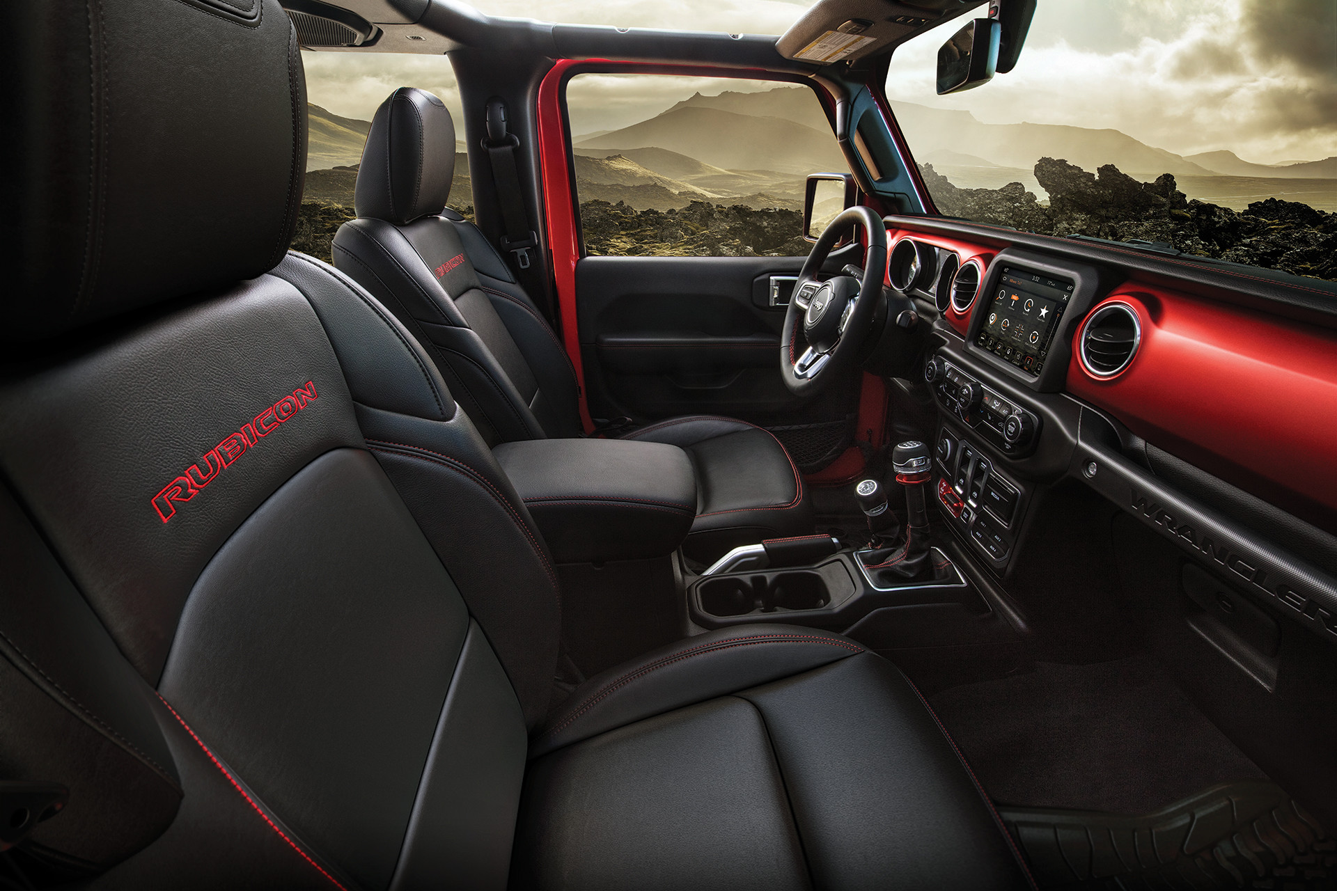 The front bucket seats of the 2022 Jeep Wrangler Rubicon