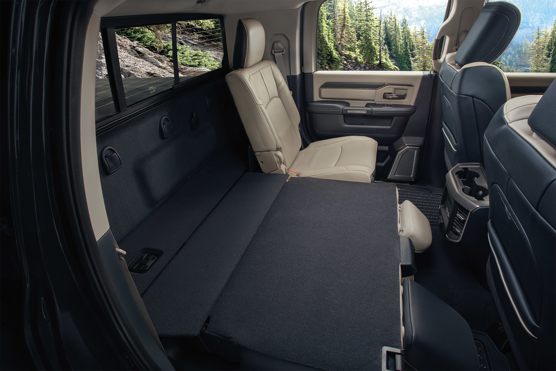 2020 Ram 2500 Pickup Truck Interior Gallery Ram Trucks Canada