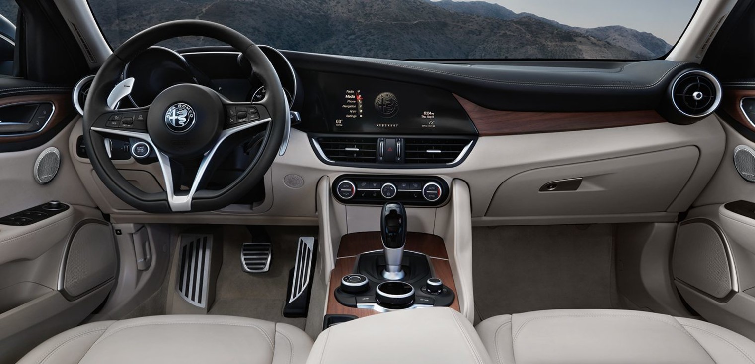 Photos Et Vid 233 Os De L Alfa Romeo Giulia Canada