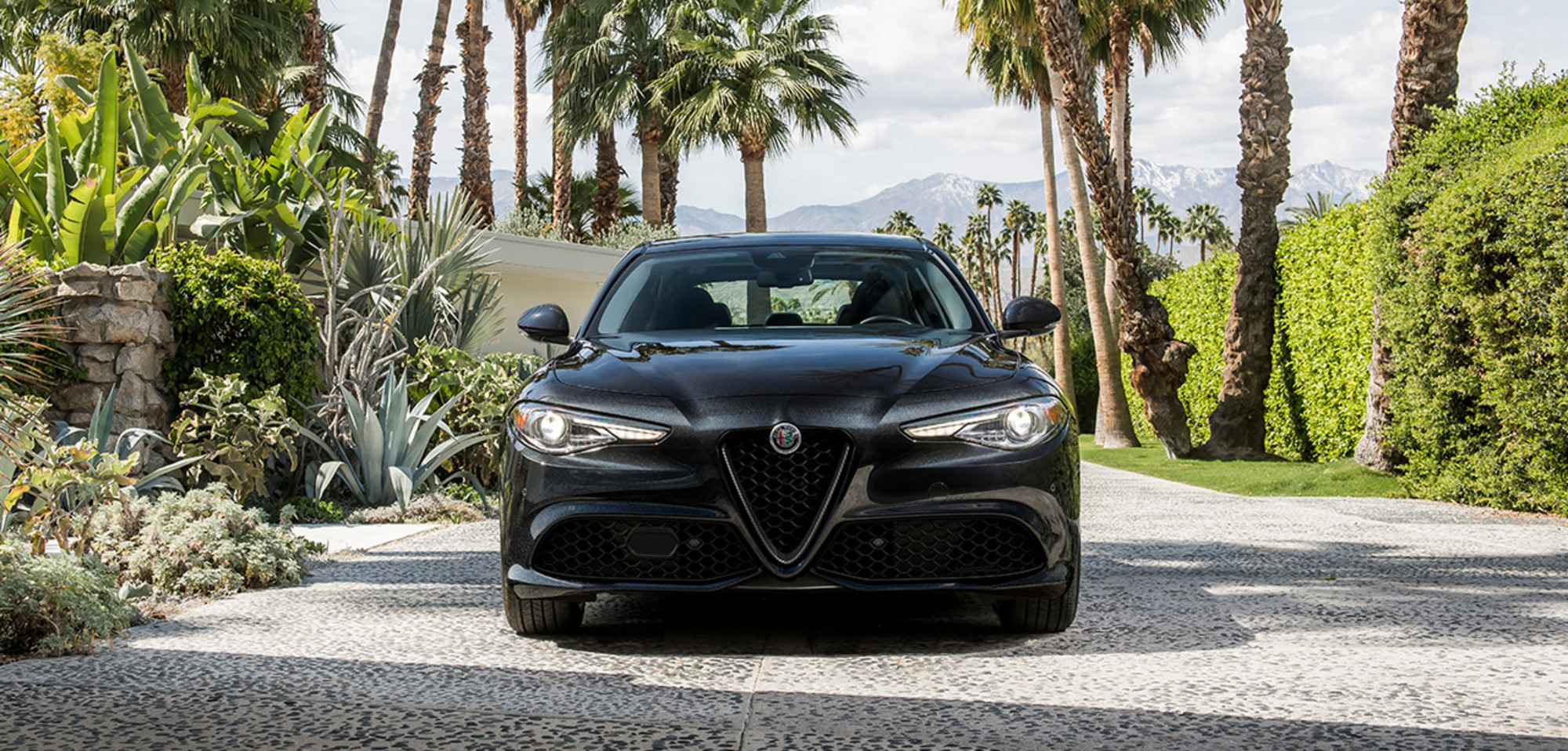 2021 Alfa Romeo Giulia Luxury Sport Sedan | Alfa Romeo Canada