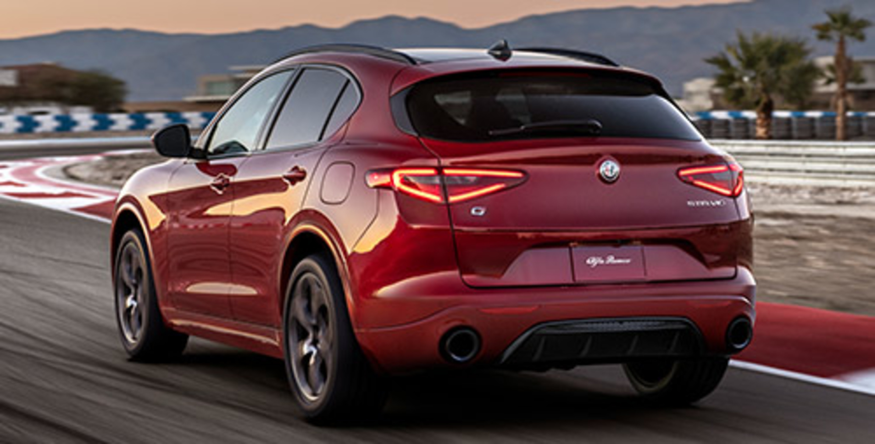 2021 Alfa Romeo Stelvio Luxury SUV Alfa Romeo Canada