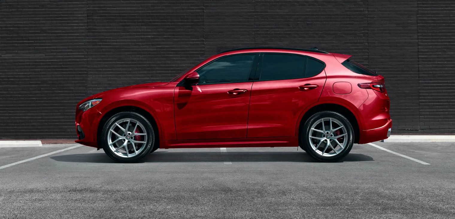2021 Alfa Romeo Stelvio Gallery | Alfa Romeo Canada