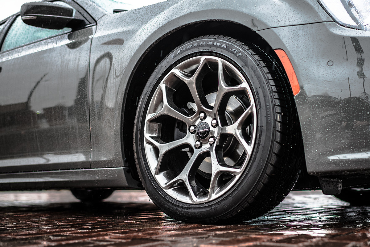 2018 Chrysler 300 Luxury Sedan Chrysler Canada