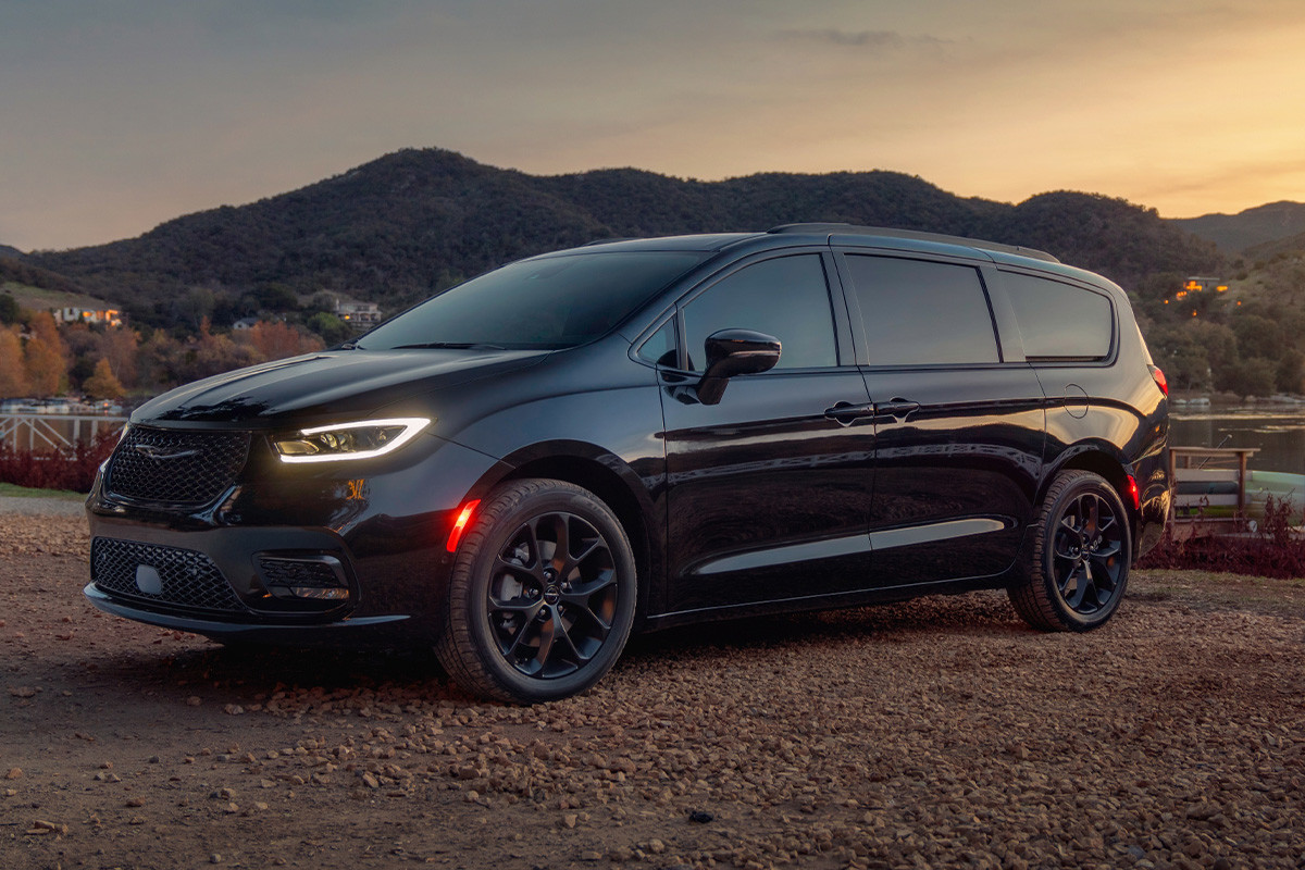 2025 Chrysler Pacifica Minivan Chrysler Canada