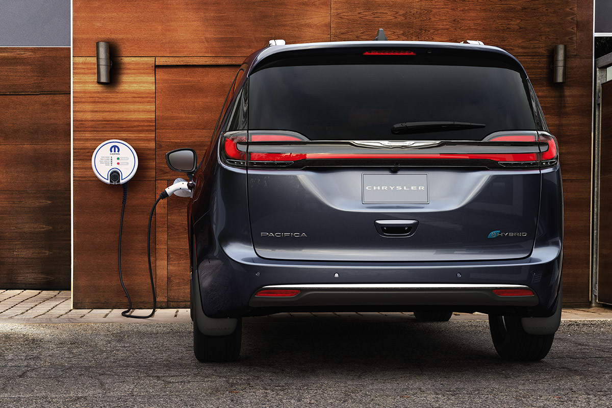 2021 Chrysler Pacifica Hybrid Efficiency Chrysler Canada