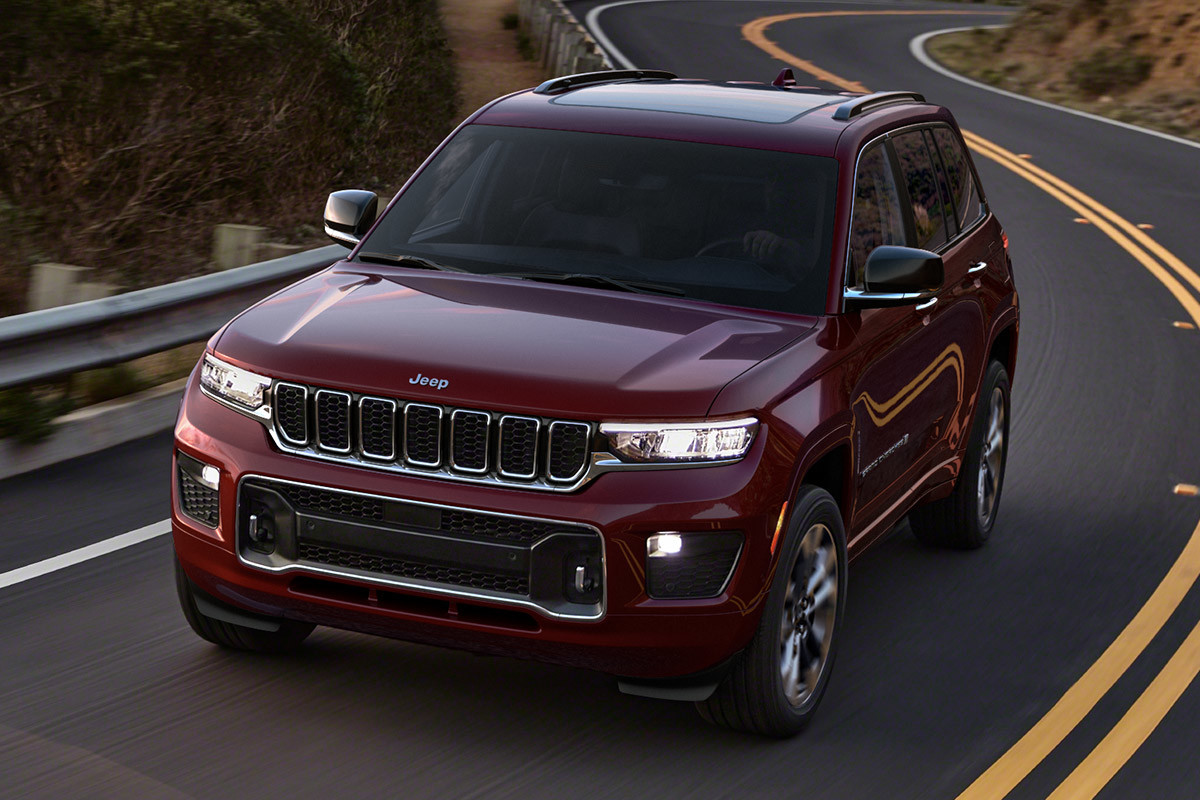 Safety Features 2024 Jeep Grand Cherokee Jeep Canada