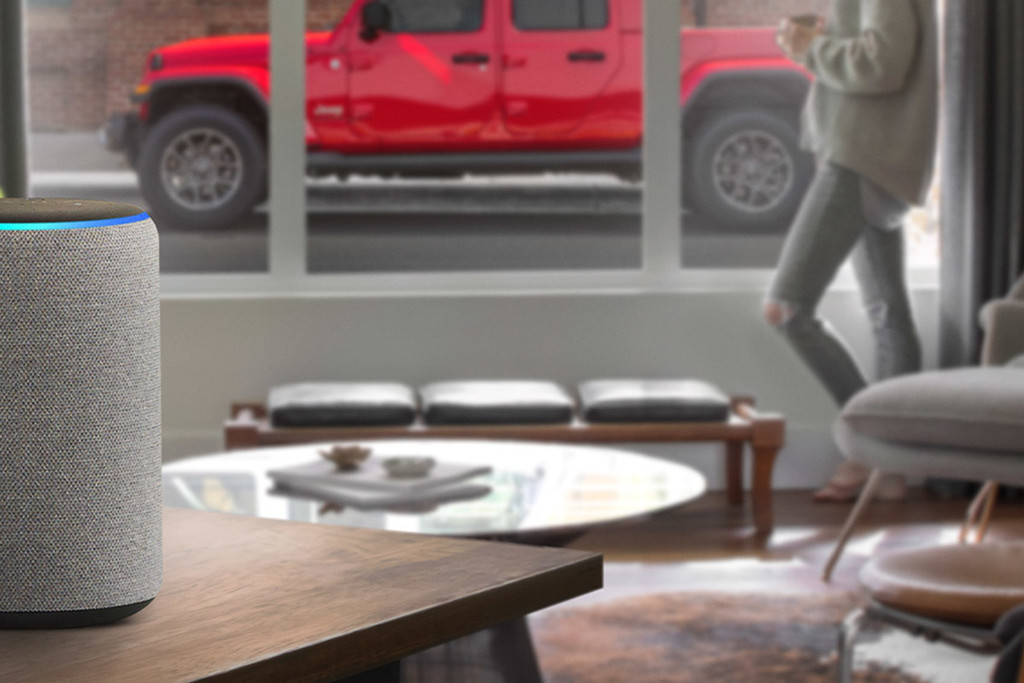 Uconnect Entertainment System Voice Command Jeep Canada