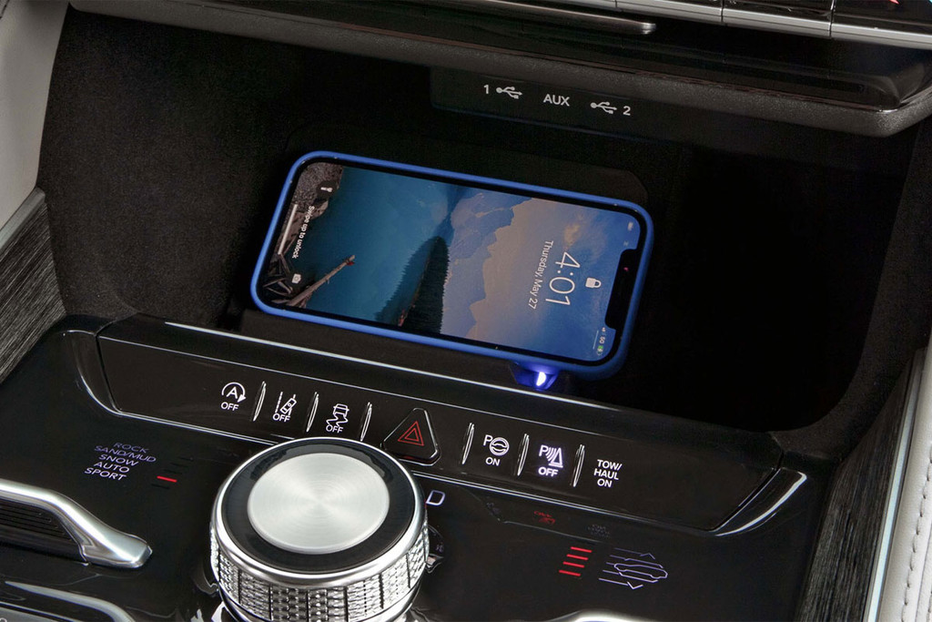 Uconnect Entertainment System – Voice Command | Jeep Canada